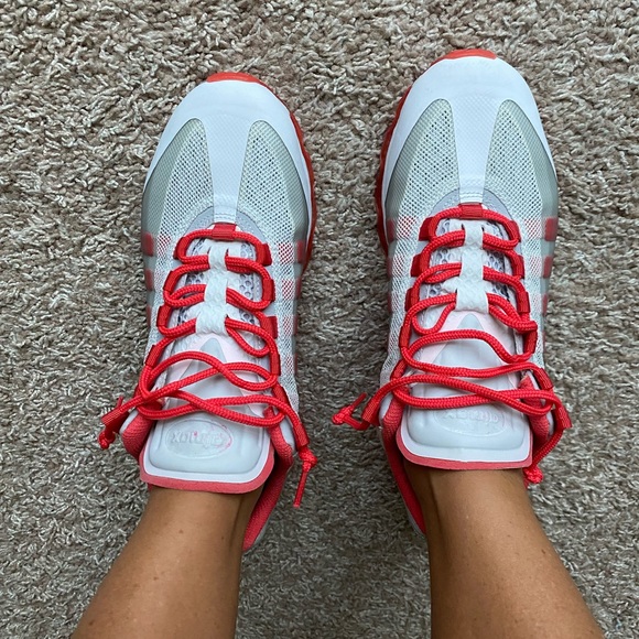 Nike Air Max - Picture 8 of 9